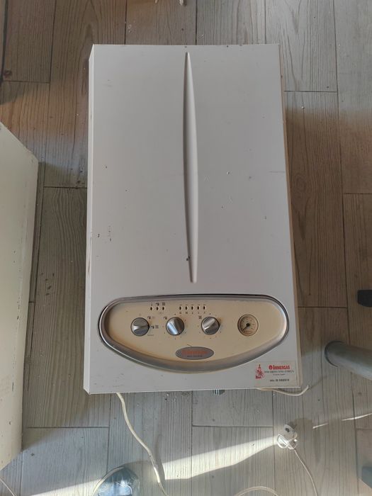 Vând 2 centrale de 28 kw