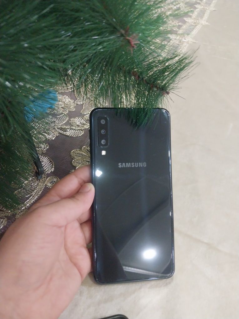 Samsung A7 (2018)