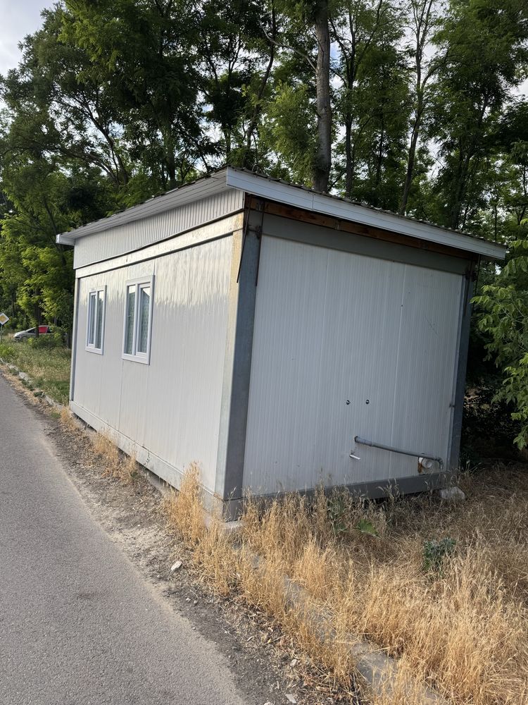 Container dimensiune 6x3 m