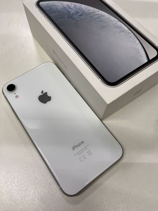 Apple iPhone Xr , 128gb, 76%.