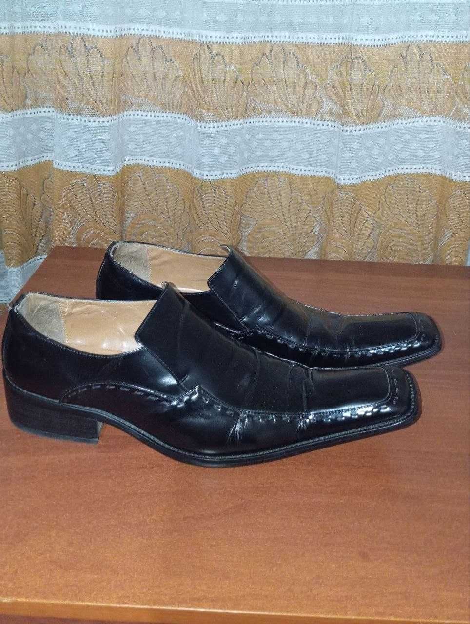 обувь для мужчин, состояния хороший скидка