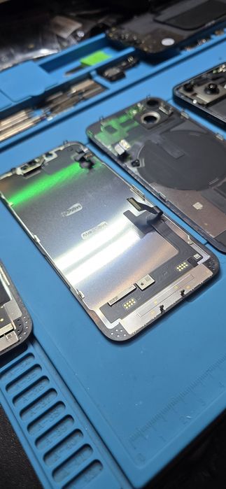 iPhone 14 -Piese- Display - Capac - Baterie - Ramă ORIGINALE