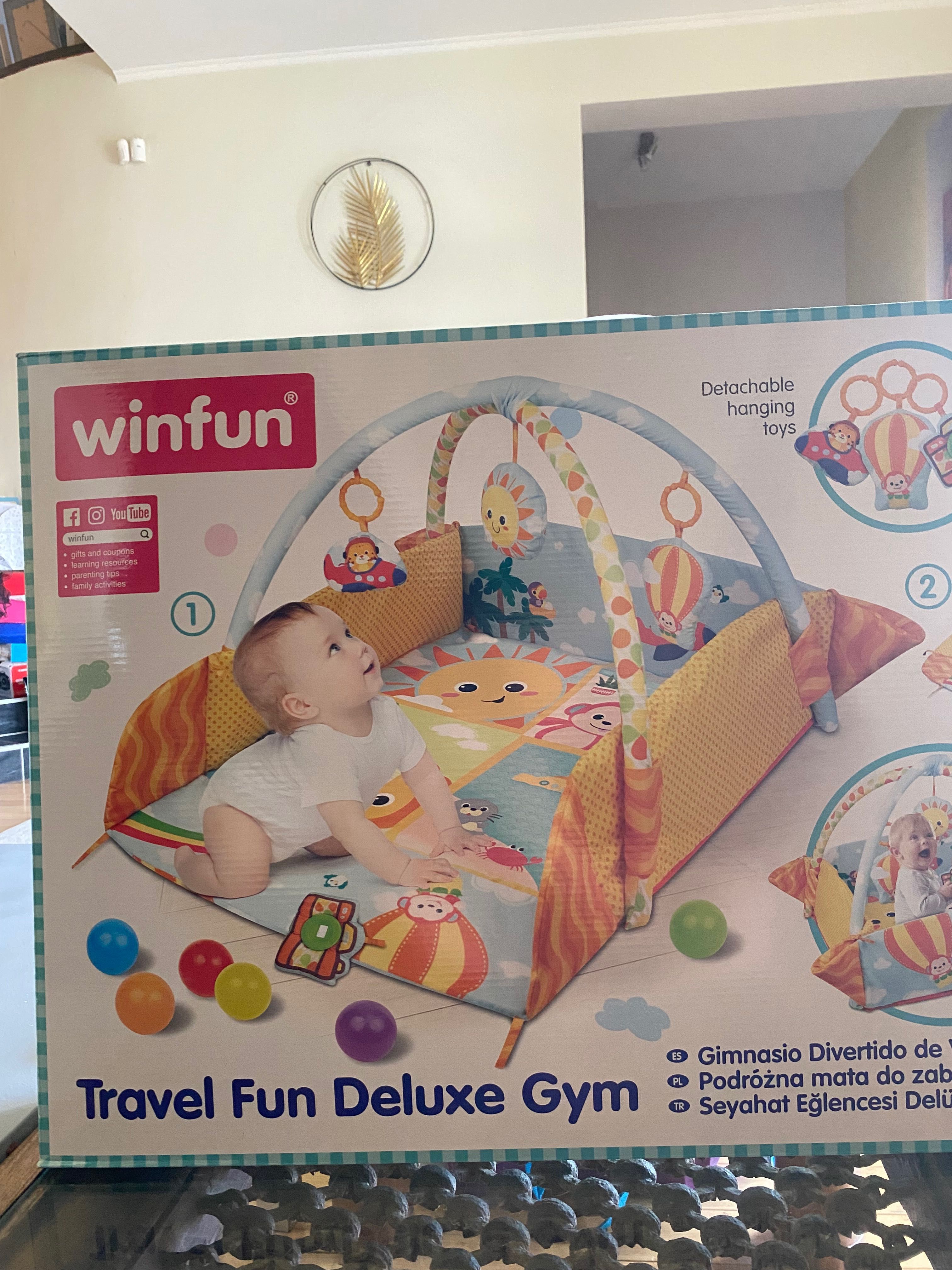 Бебешки фитнес/Baby gym Winfun(Чисто нов)