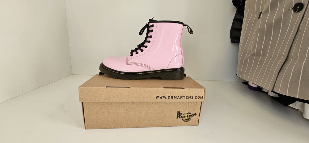 Dr. Martens розови кубинки