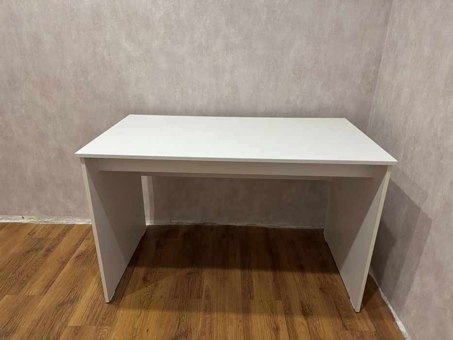 Продам стол в отличном состоянии