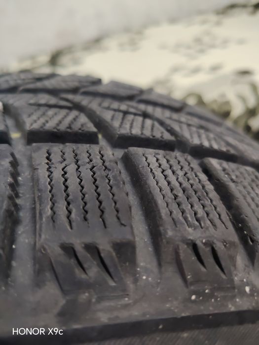 BMW 7.45 dan yechilgan moshina sotilip keti.