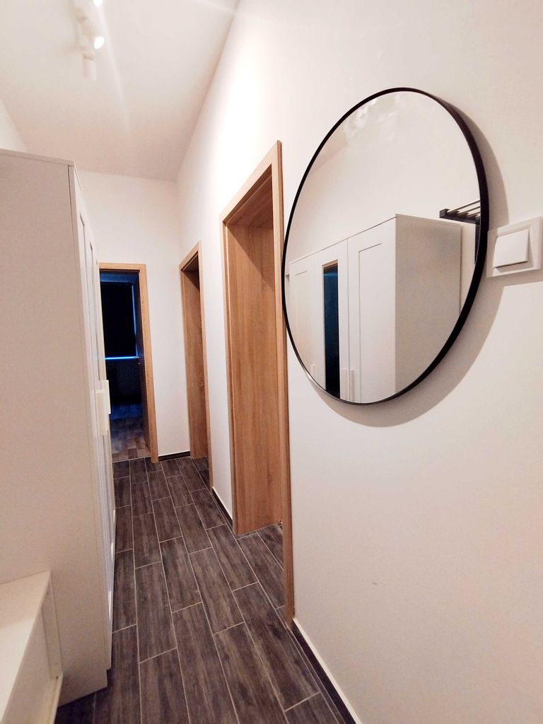 Продава се Двустаен апартамент в Перник, Център - 64 кв.м за 2030 €/кв.м - Снимка #8