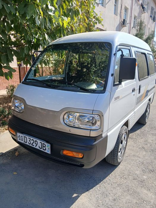 Автомобиль Дамас