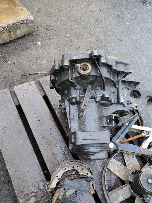 Продам две коробки гольф 3 АБУ