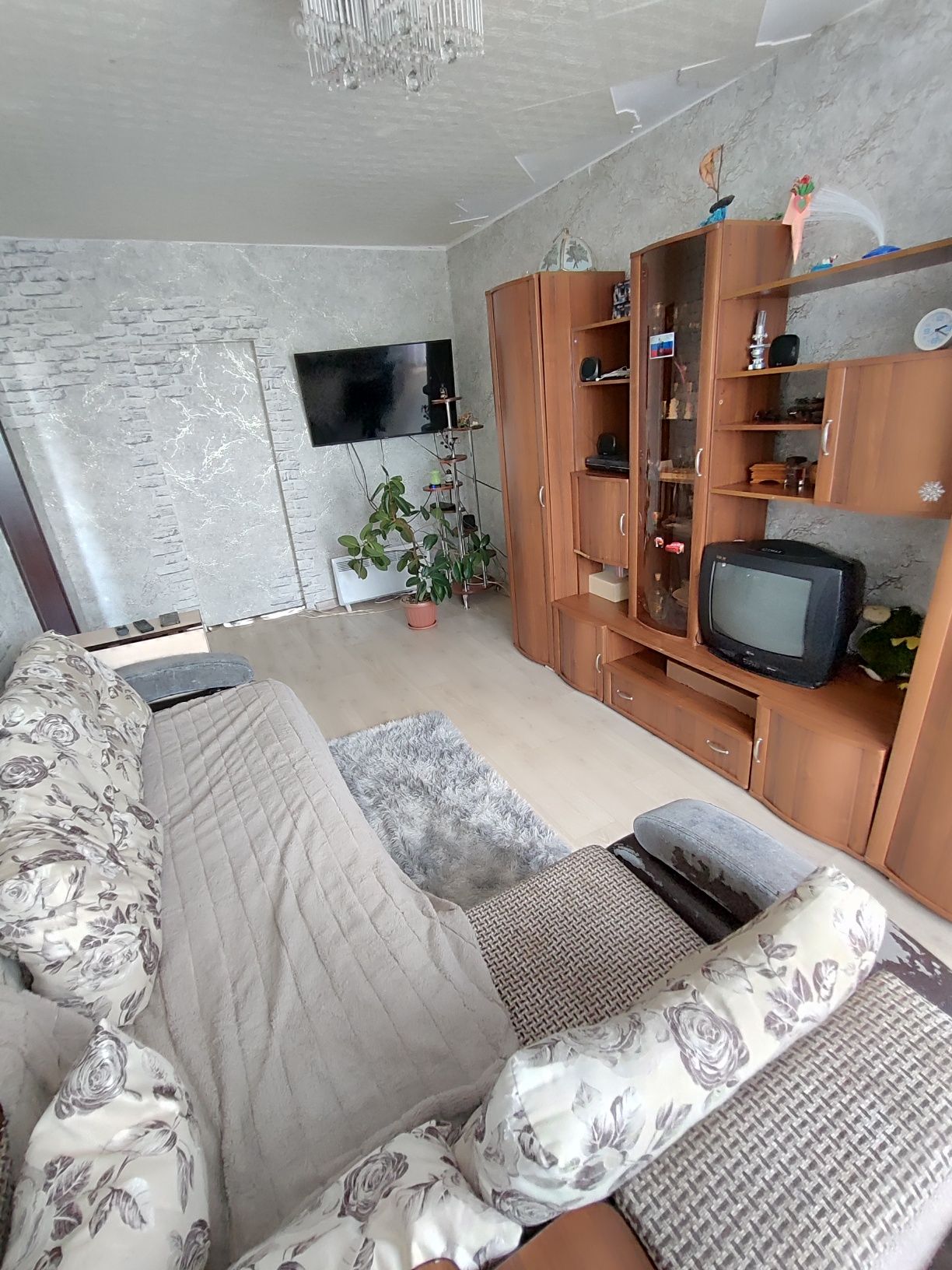 Продается 2-комн (9-11, 5 эт)