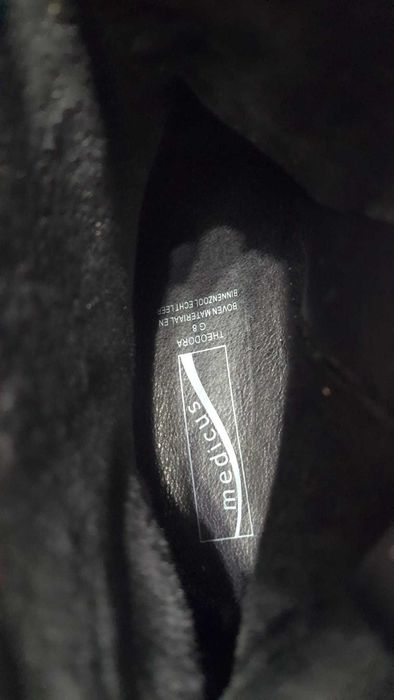 Ghete elegant piele naturala, de la MEDICUS, marimea 42 , zero km