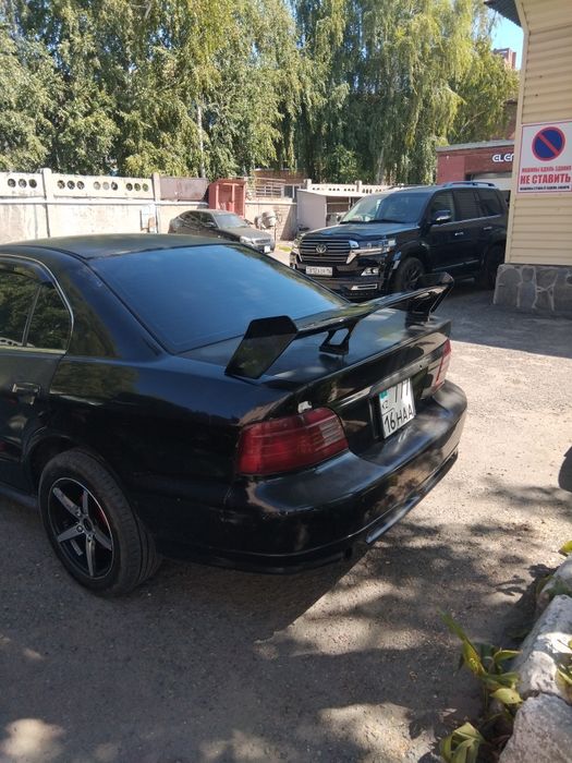 Продам  сполер  на седан!!!