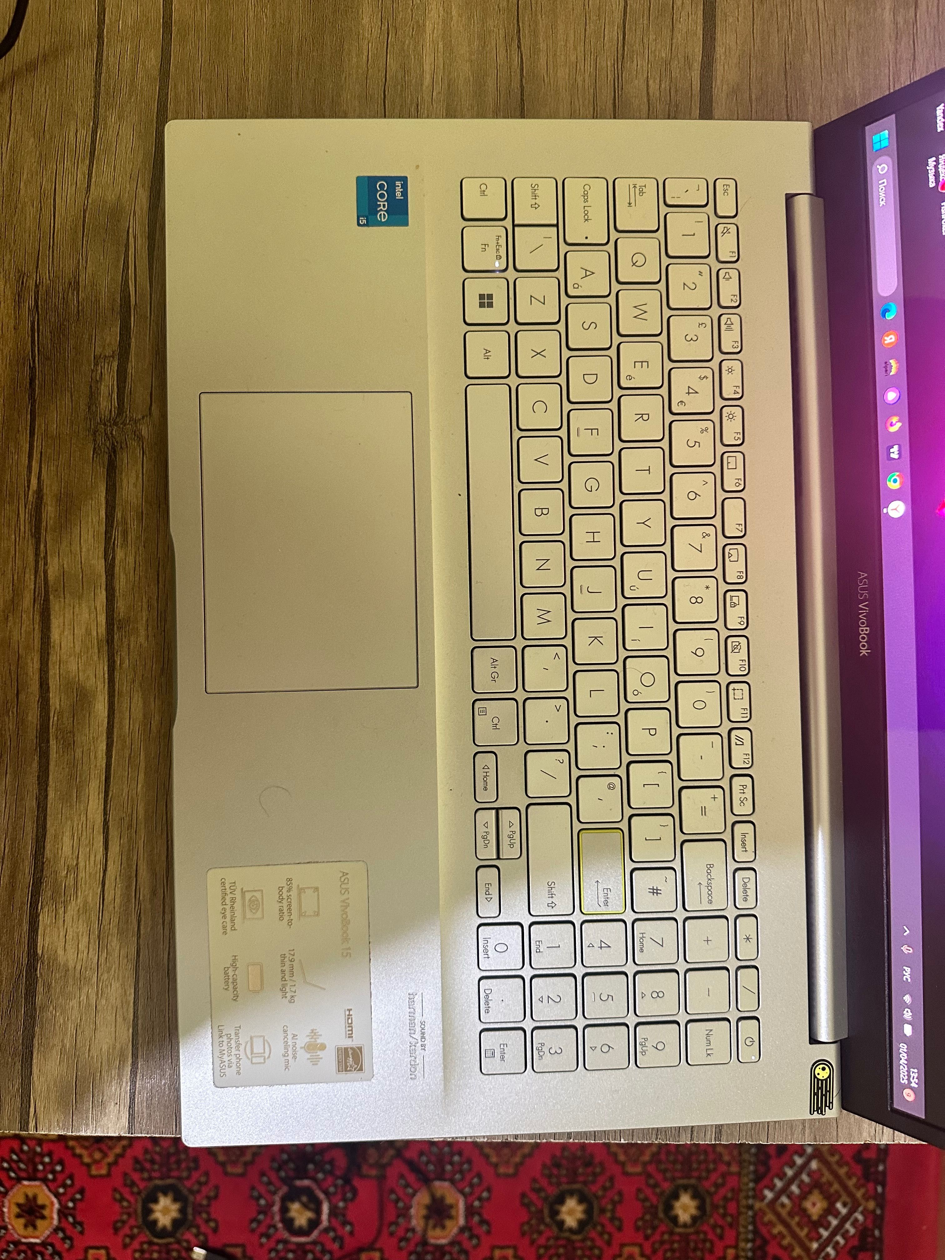 Asus Vivobook harman/kardon