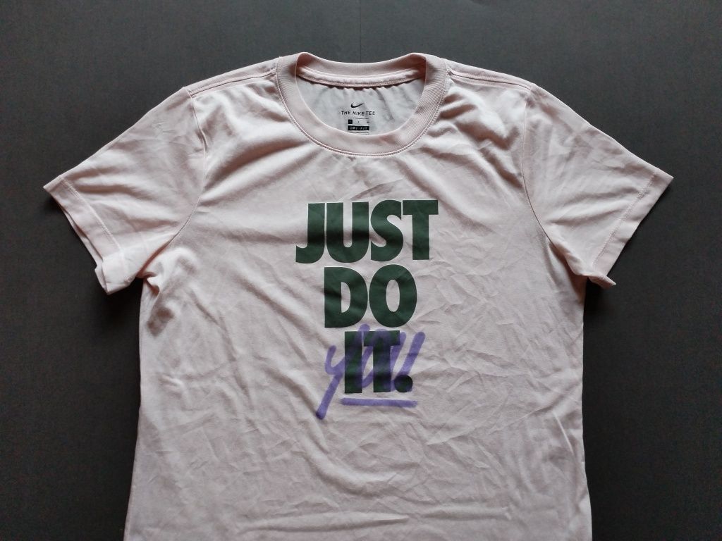 Nike dri-fit -s- дамска тениска