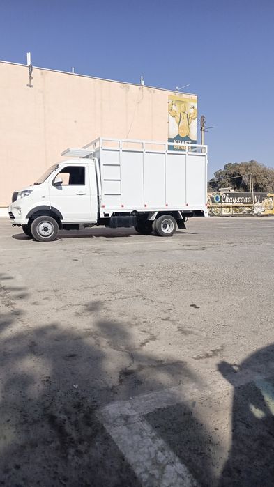 Продаётся шинарей фургон новый