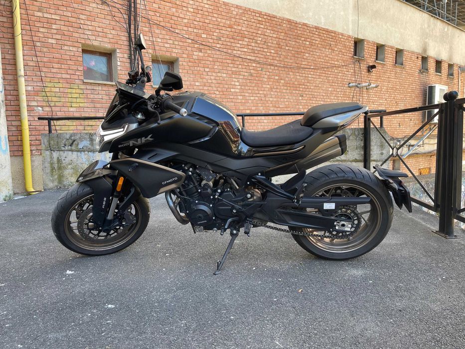 CF Moto 800 NK Advanced