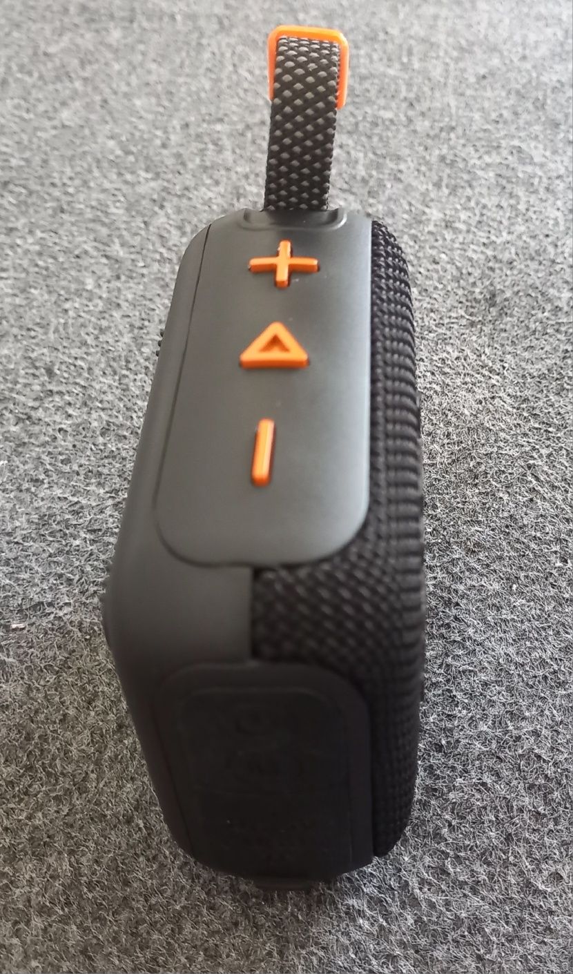 Портативные колонка JBL G04