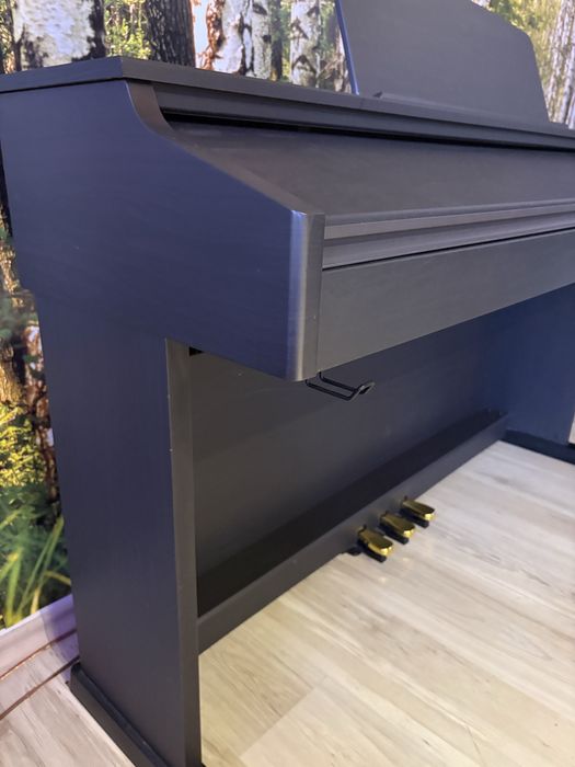 Дигитално пиано със стойка и педали ORLA CDP101