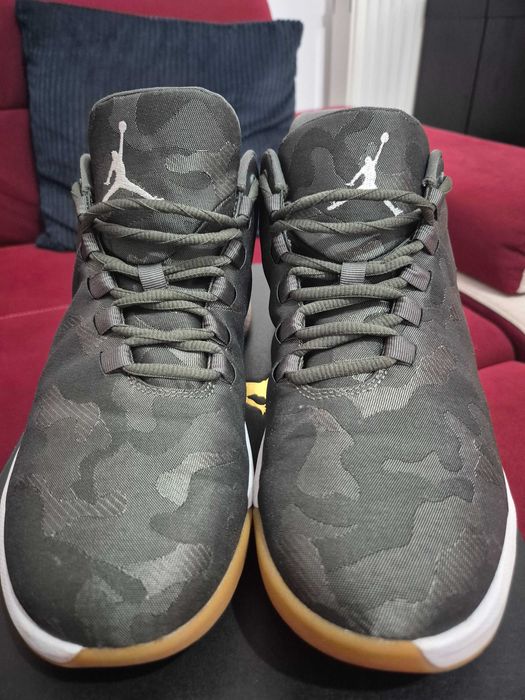 Nike air jordan b fly 42.5