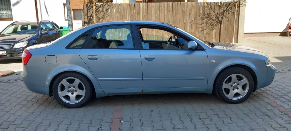 Vând Audi A4 S4 1.9 TDI