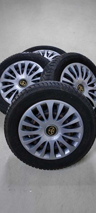 Jante tabla R15 si Anvelope Iarna 175/65/15 Toyota 4 prezoane