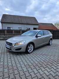 De vanzare Volvo V60