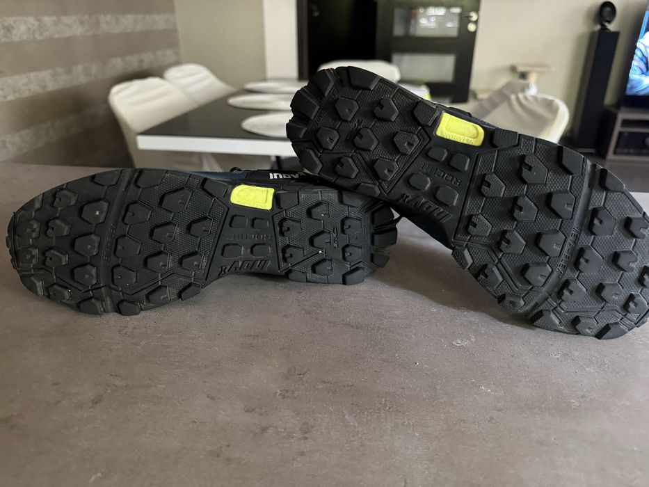 Туристически обувки INOV8 Roclite 315 GTX 42,5