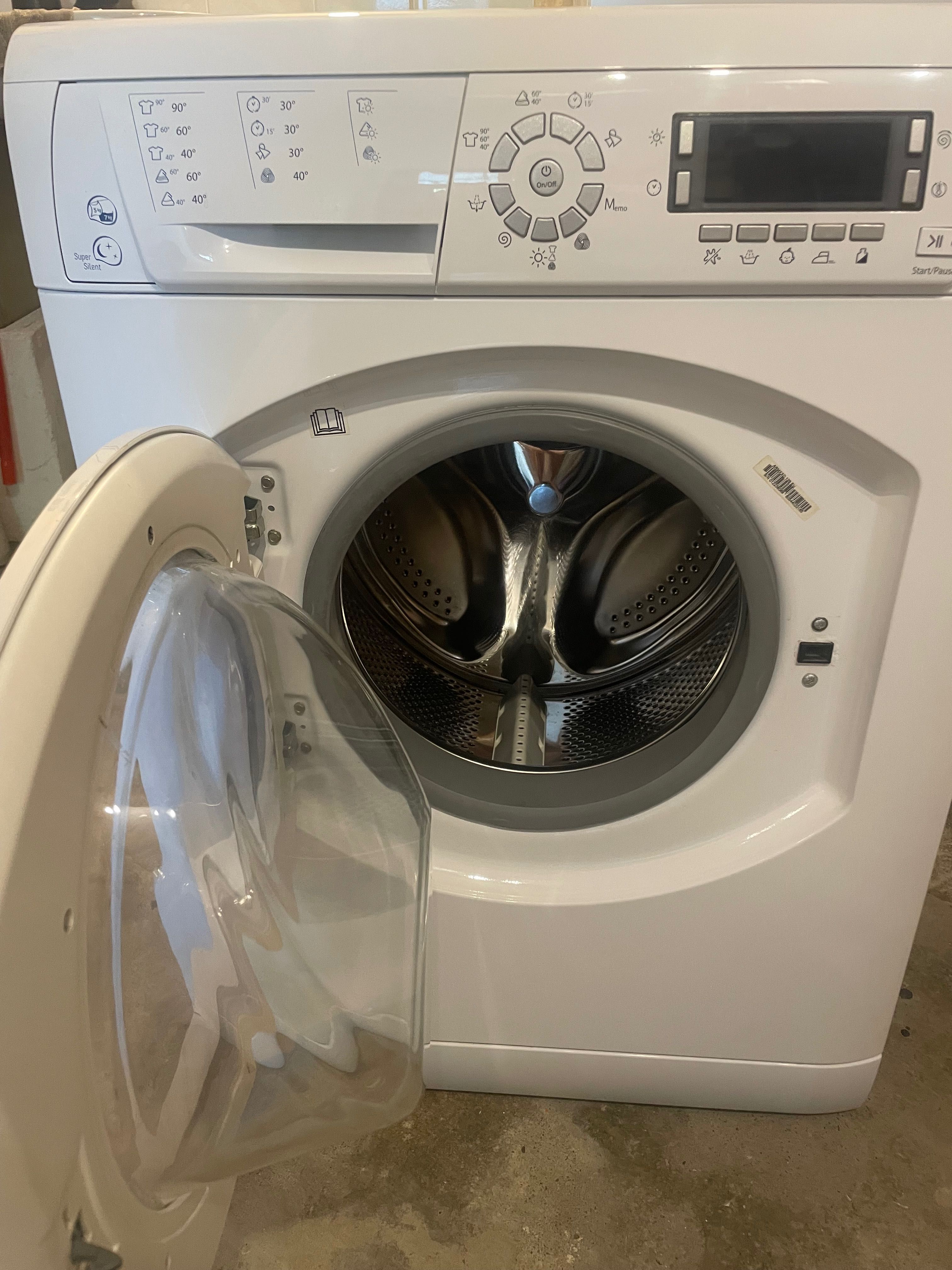 Пералня със сушилня “ АRISTON” HOTPOINT