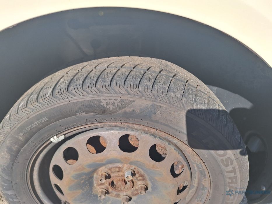 Jante de otel r16 cu cauciucuri de iarna 205/55  VOLKSWAGEN CADDY IV E