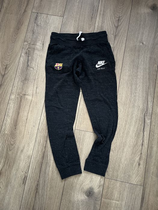 Детско долнище nike