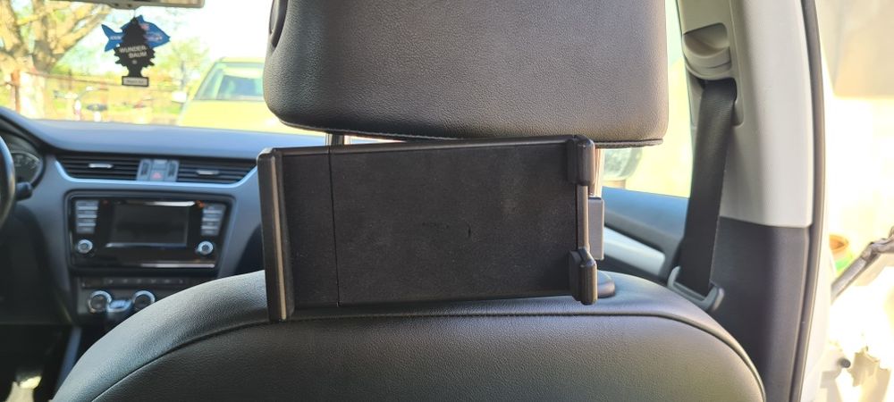 Suport tableta auto
