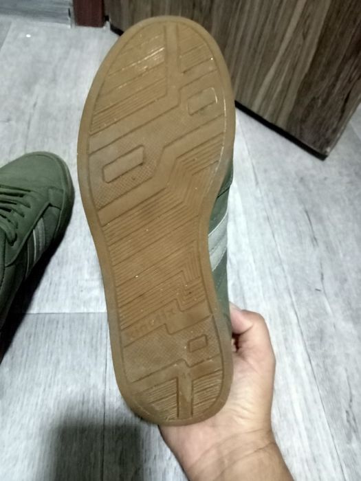 Продам кроссовки Kinetix размер 41 made in Turkey в хорошем состоянии.