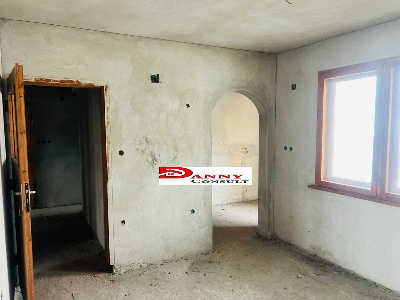 Продава се Тристаен апартамент в Трявна - 100 кв.м за 762 €/кв.м - Снимка #8