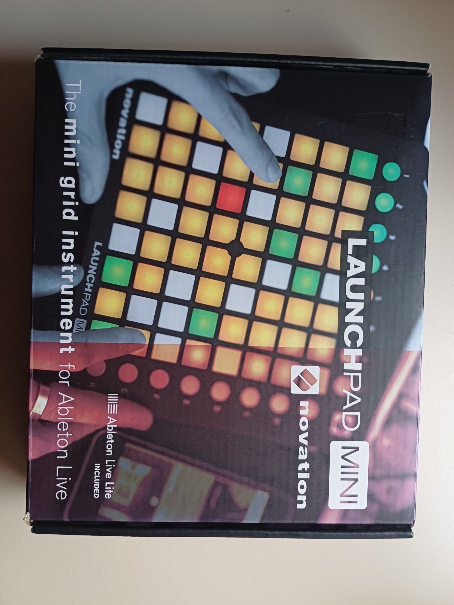 Novation Launchpad Mini – като нов, топ състояние!