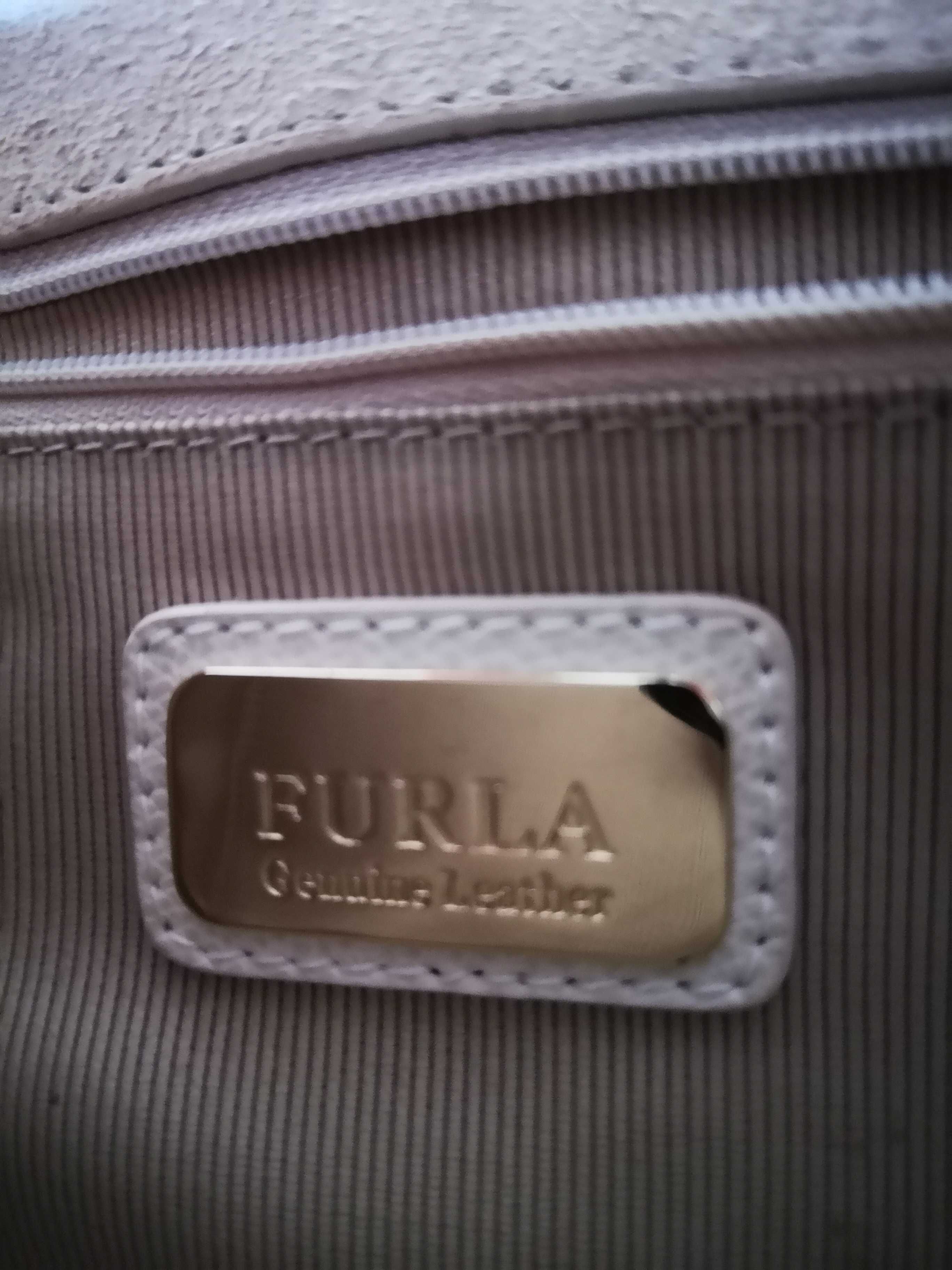 чанта Furla Metropolis 985391 с един сменяем капак