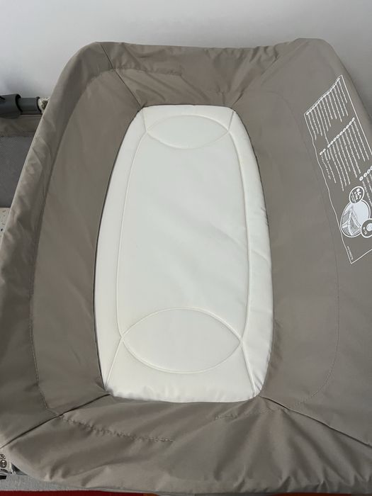 Patut de bebelusi Graco Contour Electra