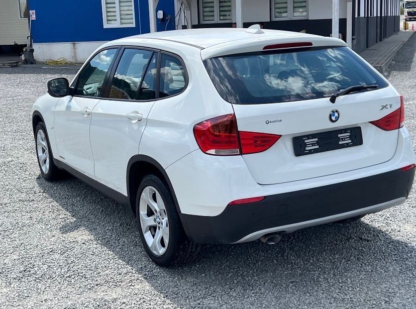 Vand Bmw X1 2.0d automat recent adus