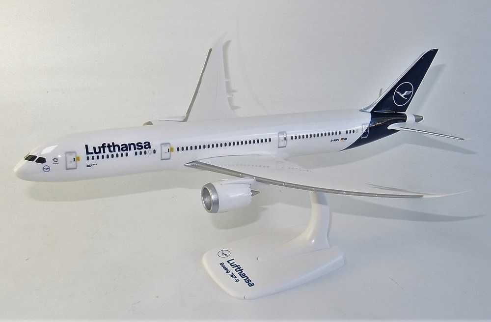 BOEING 787-9 Dreamliner LUFTHANSA Macheta avion Scara 1:200