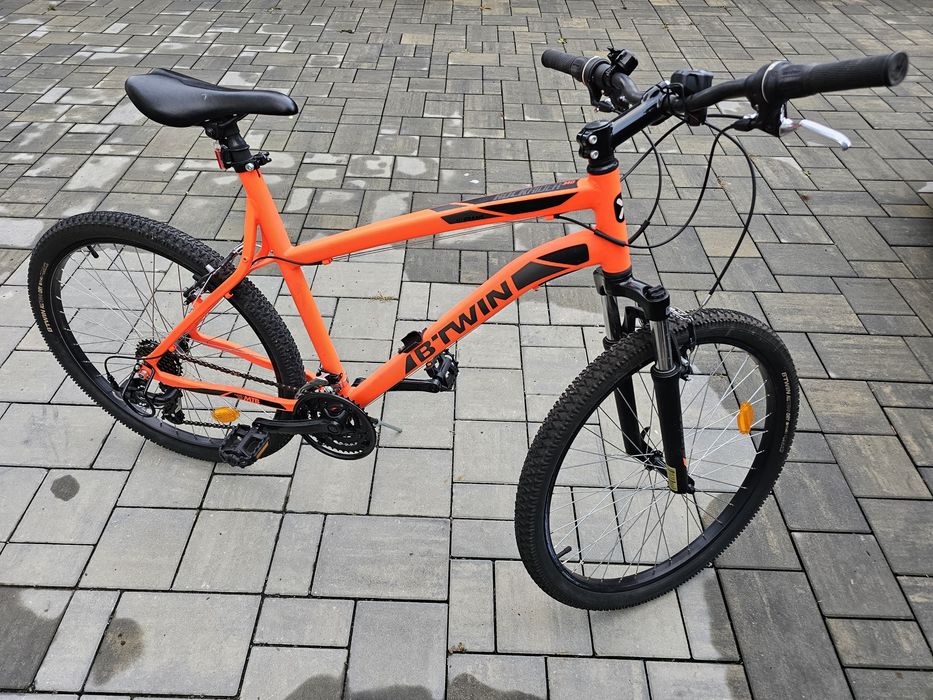 Bicicleta MTB hardtail, noua