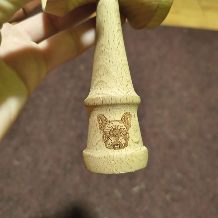 Vând kendama X PRO