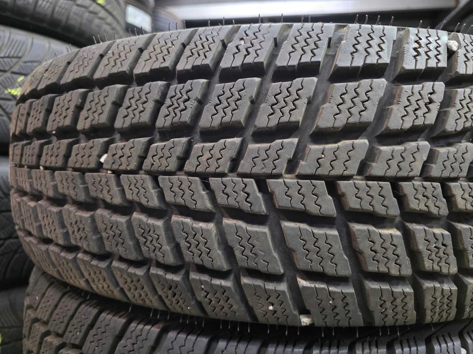 4бр Зимни гуми 225 70 16 - Nexen