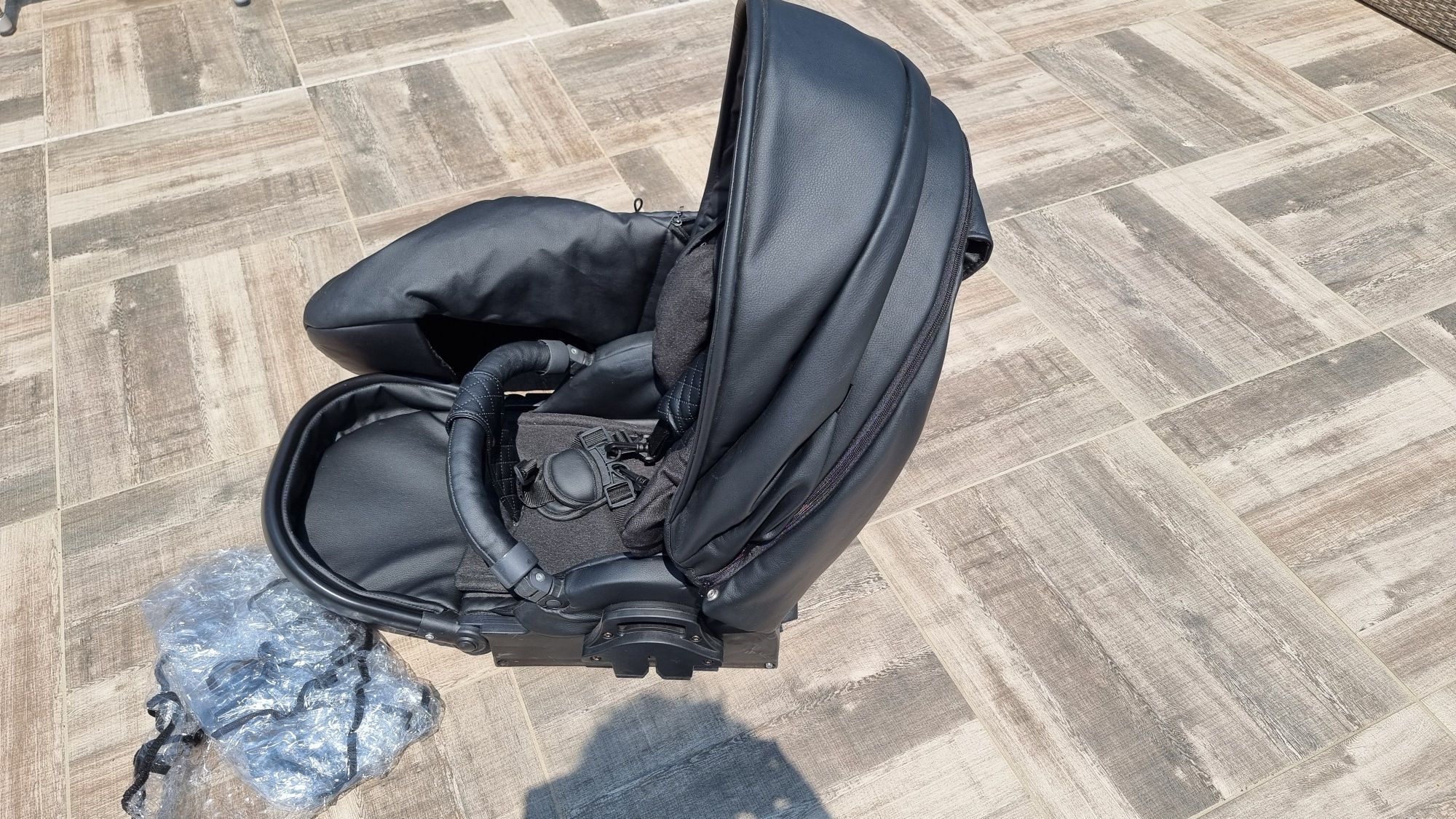 Бебешка количка Tutek Diamos Pro 3in1 Black Gold