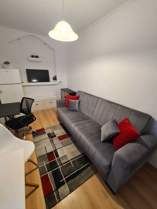 Micuta si cocheta Complex  220 euro