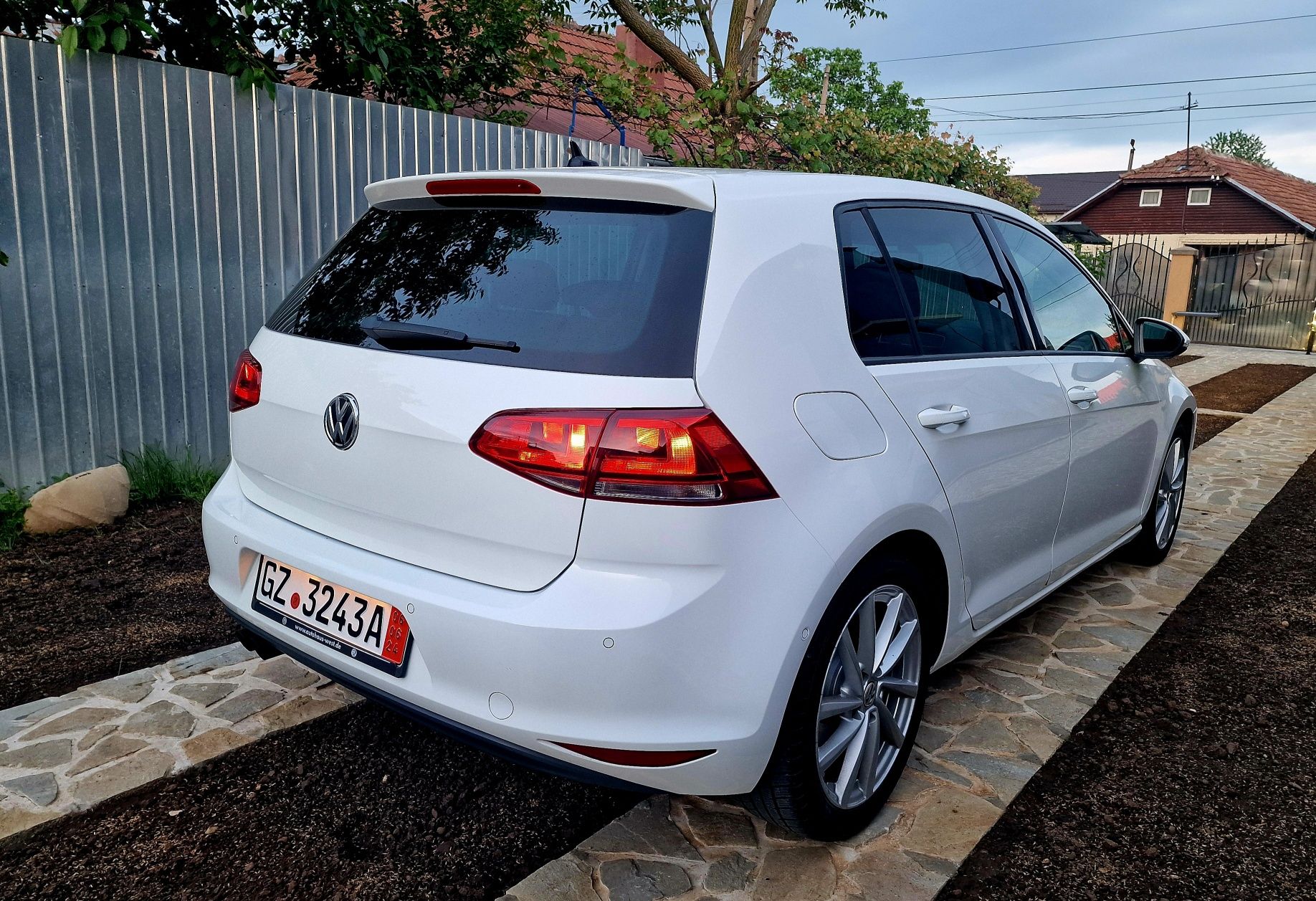 Volkswagen Golf VII HighLine* Benzina 1.4 - 122 cp