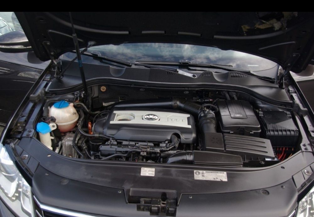 Volkswagen Passat Variant 1.8 TSI Highline BiXenon LED Alcantara Piele