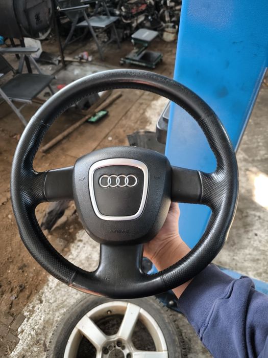 Трилъчев волан Audi A3 8P