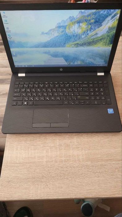Лаптоп HP 4gb RAM