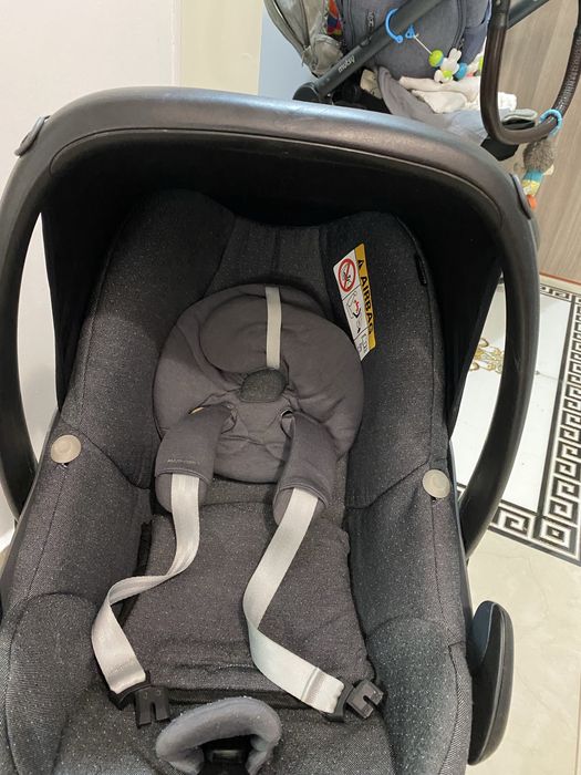 Vand scoica Maxi Cosi +. Sistem Isofix
