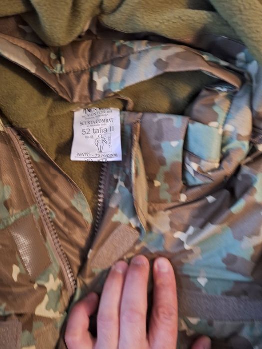 Bocanci si ținută militară