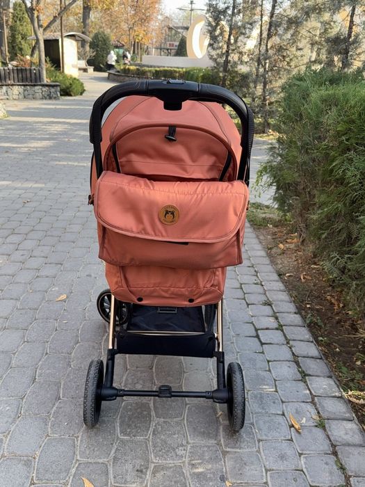 Продаётся Коляска Ining Baby